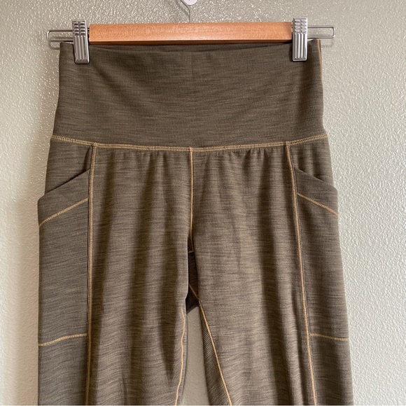 Prana Leggings Ribbed On Stretchy Workout Knit- Small - Picture 2 of 10